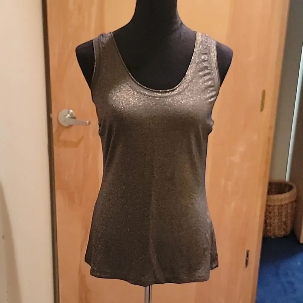 NWOT Gender Bias gold metallic layering tank